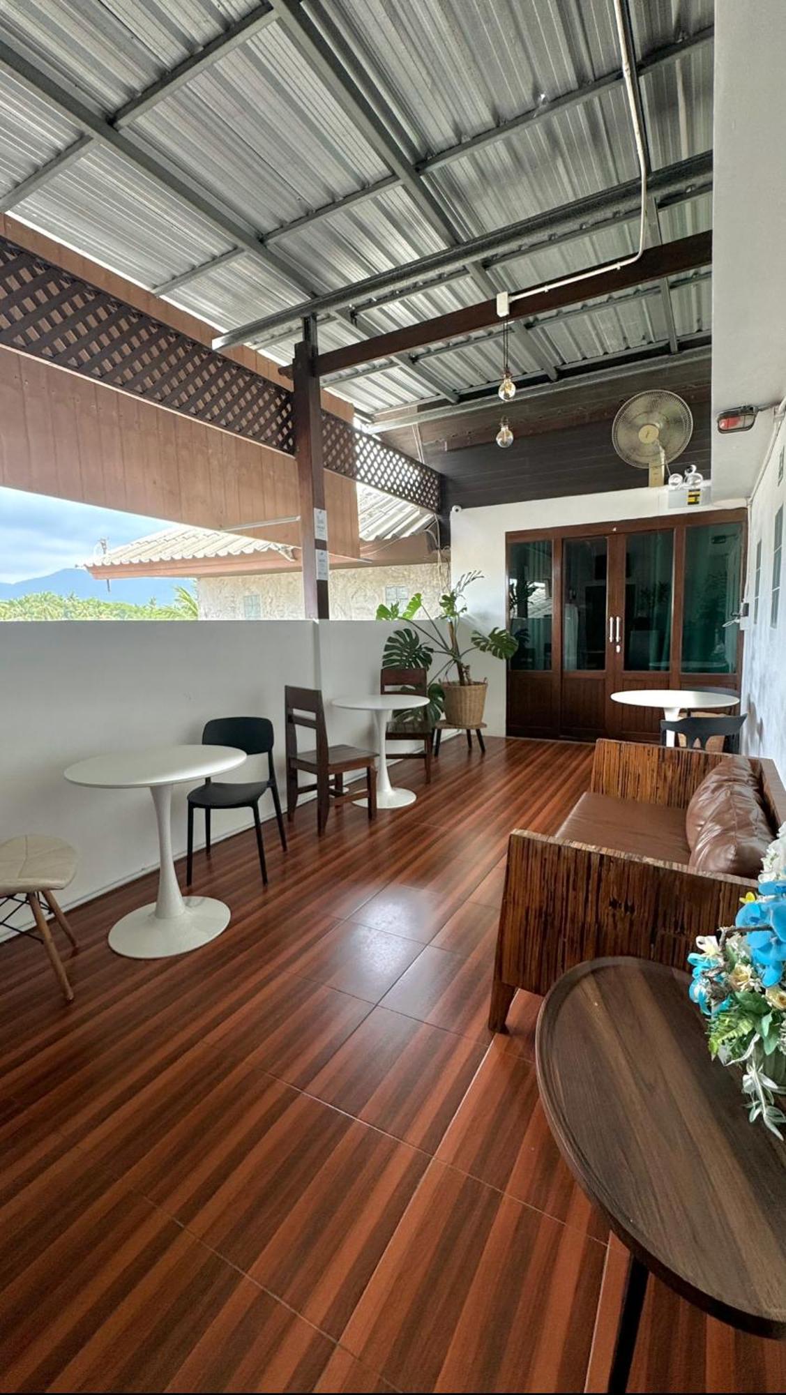 Propaganda Hostel เกาะพะงัน ภายนอก รูปภาพ