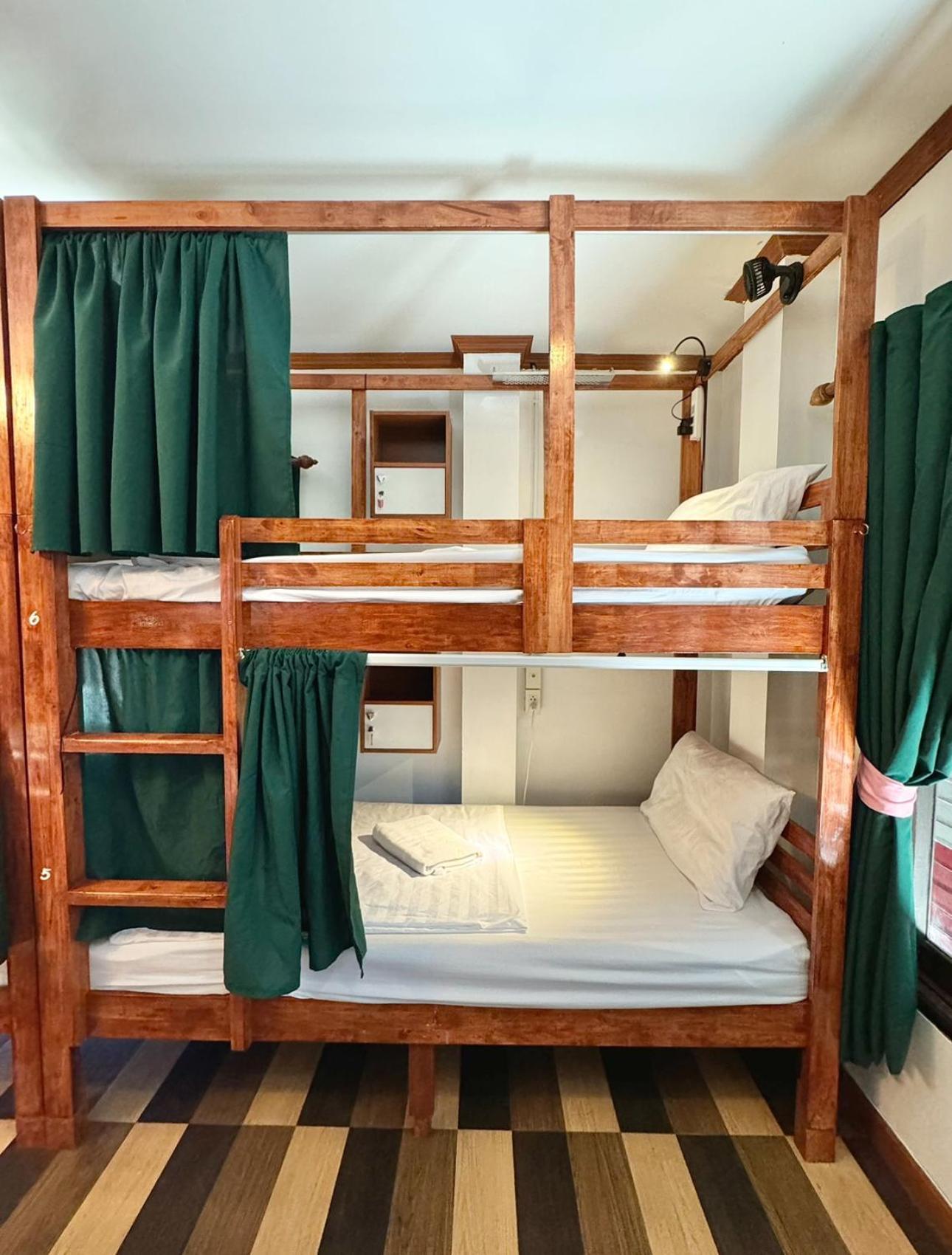 Propaganda Hostel เกาะพะงัน ภายนอก รูปภาพ